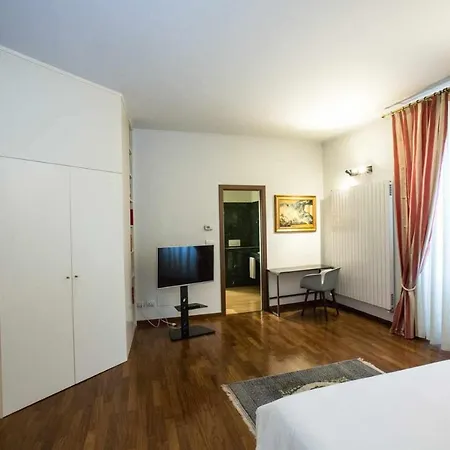 Διαμέρισμα Historical In The Center Of - Larihome A02 *