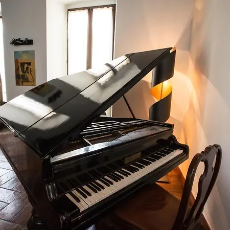Historical In The Center Of - Larihome A02 Daire Gravedona