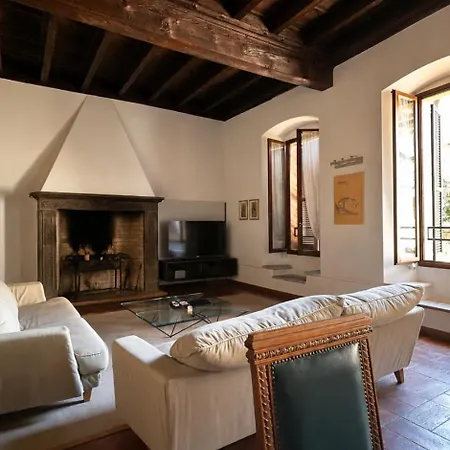 Historical In The Center Of - Larihome A02 Daire Gravedona