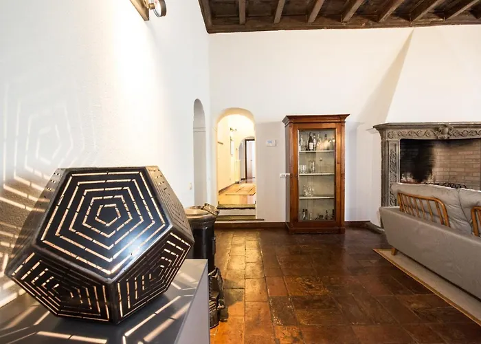 Апартаменты Historical In The Center Of - Larihome A02 *