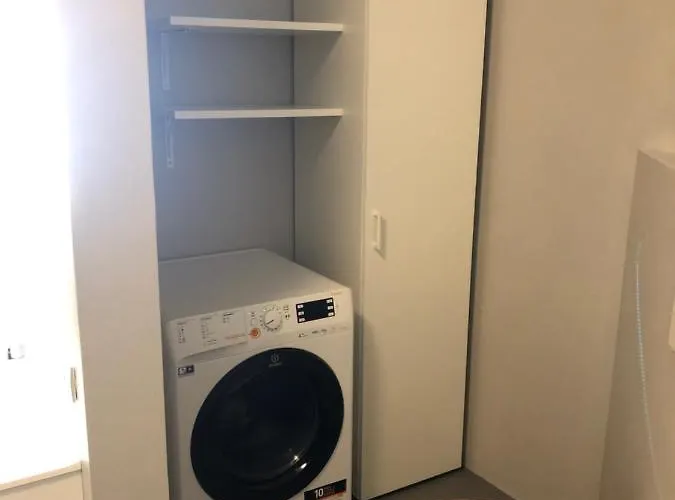 Апартаменты Historical In The Center Of - Larihome A02 Граведона