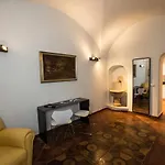 Historical In The Center Of - Larihome A02 Apartment *