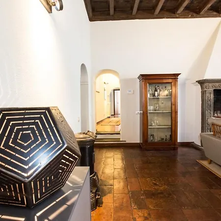 Apartment Historical In The Center Of - Larihome A02 *