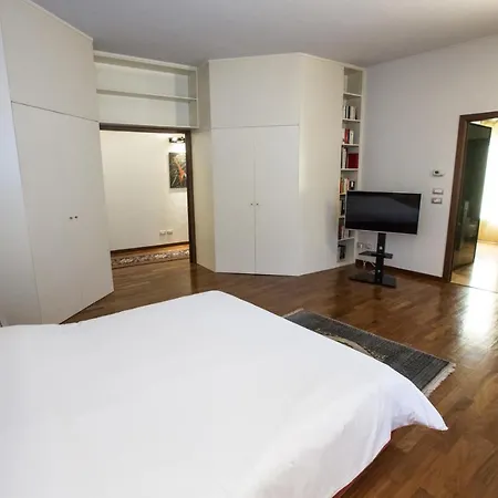 Historical In The Center Of - Larihome A02 * Gravedona