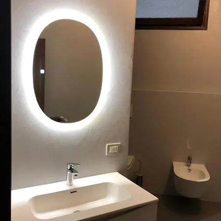 Historical In The Center Of - Larihome A02 Gravedona